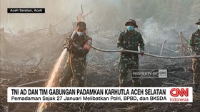 VIDEO: TNI AD dan Tim Gabungan Padamkan Karhutla Aceh Selatan
