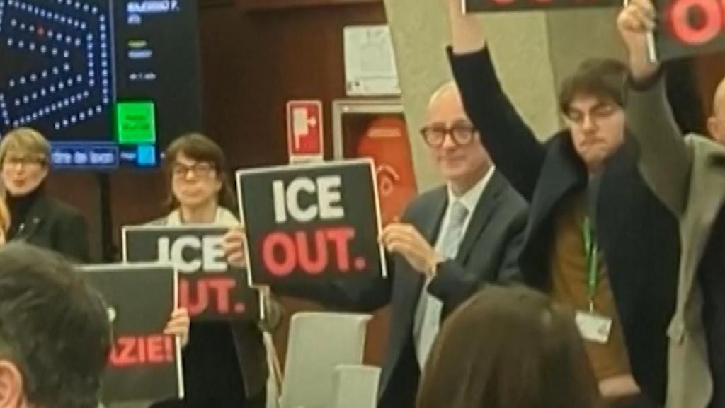 Anggota DPR Italia Protes Rencana Tempatkan Agen ICE AS di Olimpiade