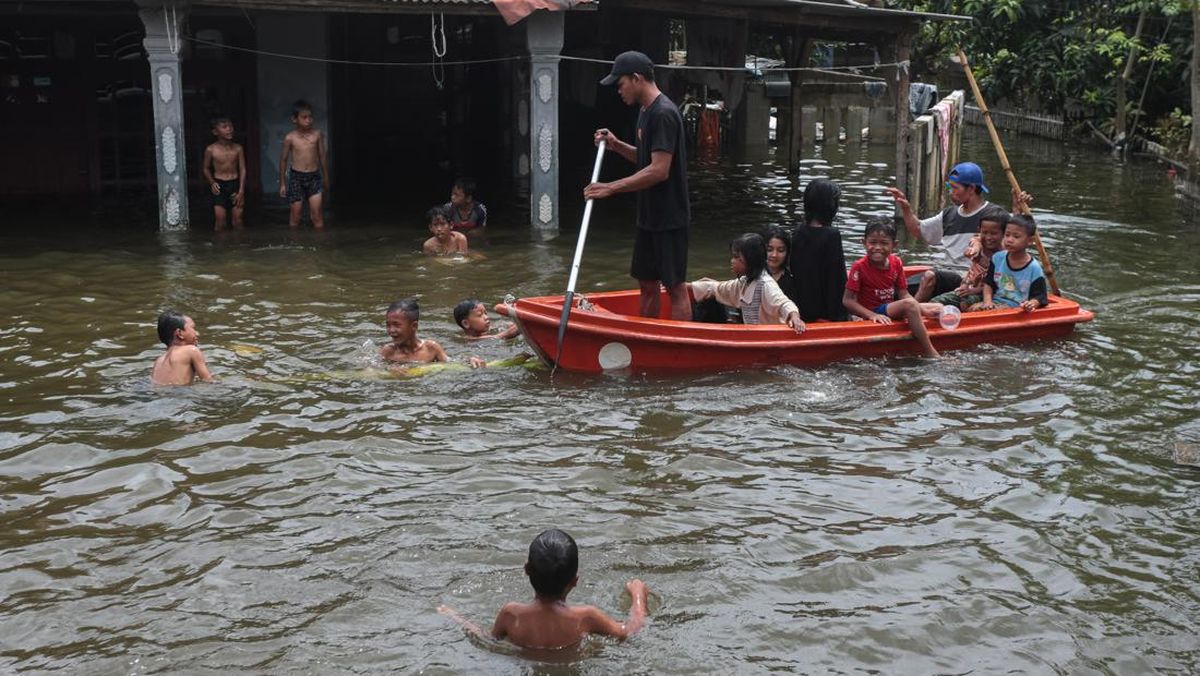 23 Hari Terendam Banjir, Aktivitas Warga Kuranji Banten Lumpuh Total