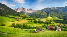 Menyesal Viral, Desa di Italia Kini Tak Bisa Dimasuki Sembarang Turis