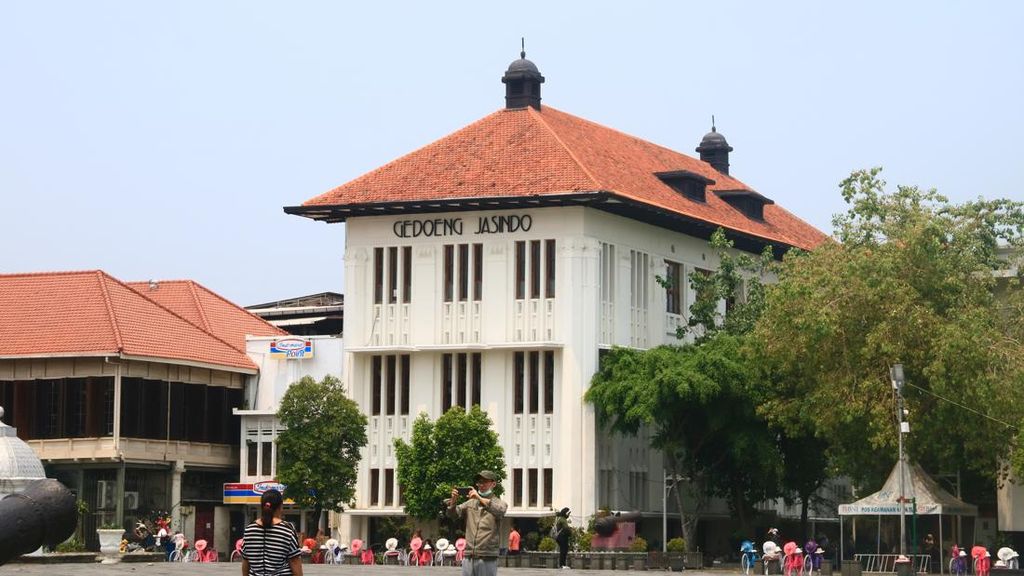 Ada Syuting Lisa BLACKPINK, Lalu Lintas Kota Tua Jakarta Direkayasa