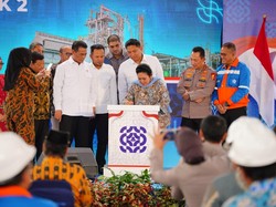 Resmikan Revamping Pabrik Pupuk Kaltim, Titiek Soeharto Doakan Petani Makin Sejahtera
