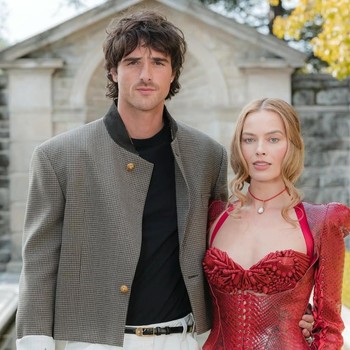 Margot Robbie Bak 'Gothic Princess' di Premier Film Wuthering Heights Los Angeles