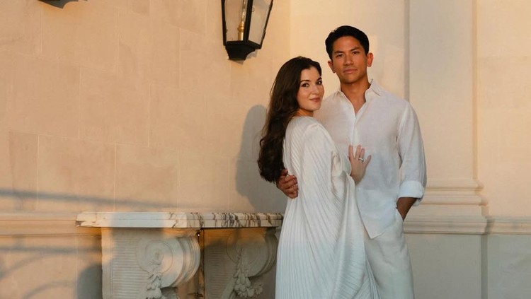 Pangeran Abdul Mateen dan Istri