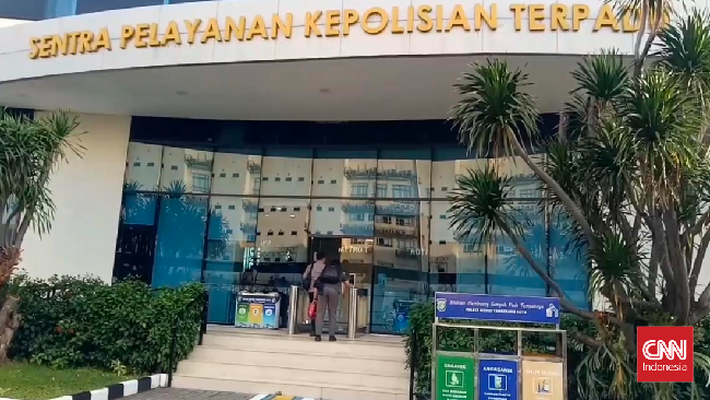 Polres Metro Tangerang menyelidiki laporan kasus dugaan istri dijual suaminya yang berprofesi wasit sepakbola liga nasional ke pria hidung belang melalui MiChat