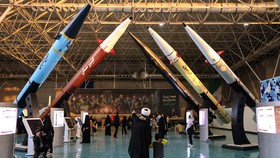 Gertak Trump, Iran Pamer Terowongan Rudal Bawah Laut