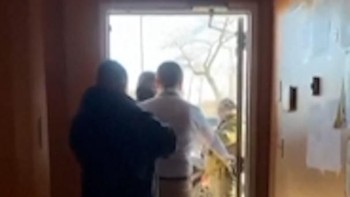 Detik-detik Agen ICE Serbu Kantor Konsulat Ekuador di Minneapolis