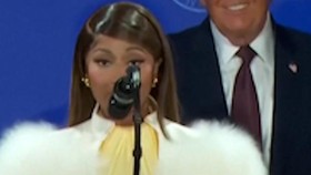 Nicki Minaj: Saya Penggemar Nomor Satu Donald Trump