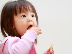 Kenyang Saja Tak Cukup, Ini Perbedaan Makan Banyak dan Makan Bergizi pada Balita