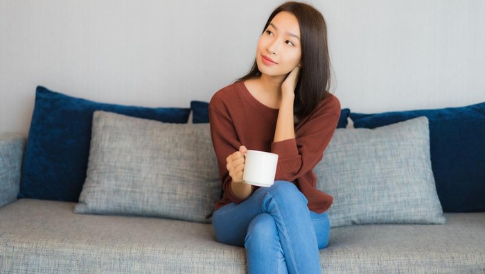 Mereka adalah sosok yang sangat menjaga privasi. Mereka ingin memilih kapan, di mana, dan bagaimana mereka bercerita tentang diri mereka kepada orang-orang yang telah mereka pilih.