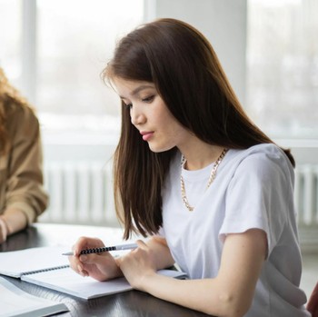 Daftar Beasiswa Kuliah di Luar Negeri untuk Perempuan dan Ibu Rumah Tangga Tahun 2026