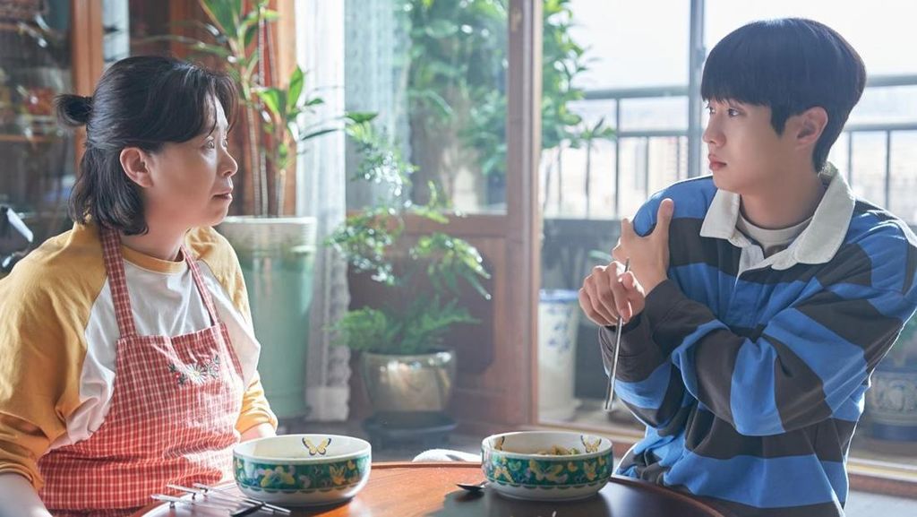 Choi Woo-shik dan Jang Hye-jin Reuni di Film Baru setelah Parasite