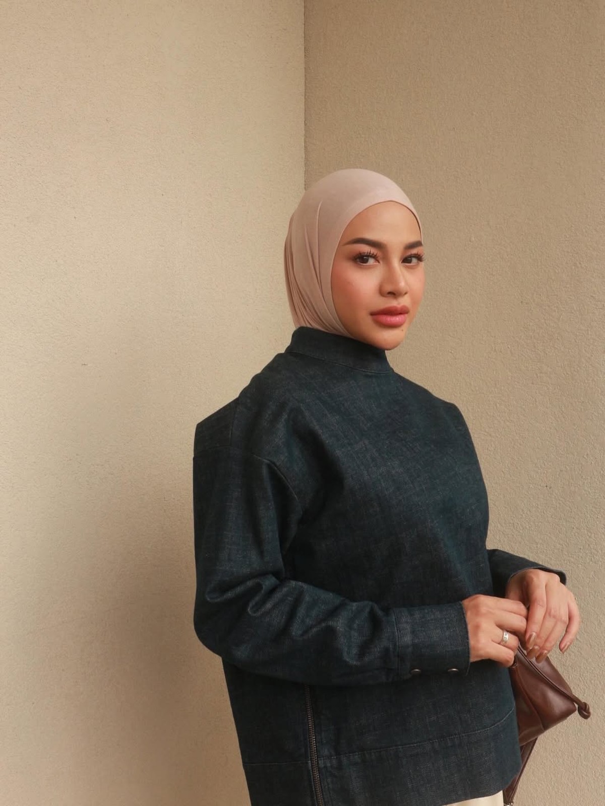 Gaya Hijab Artis