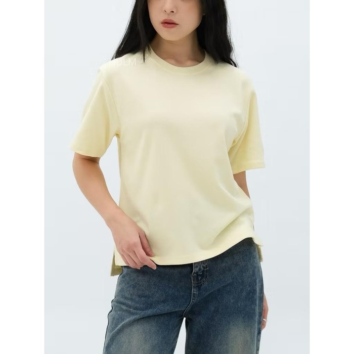 Get The Look: Ide outfit casual denim ala Amanda Rawles