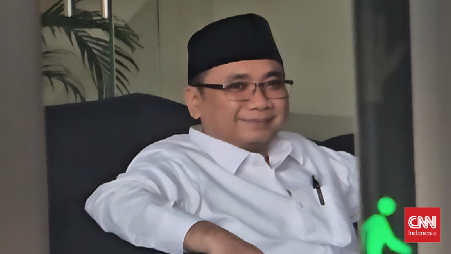 Bekas Menteri Agama Yaqut Cholil Qoumas dan stafnya Gus Alex dicegah ke luar negeri hingga Agustus 2026 terkait kasus korupsi kuota haji.