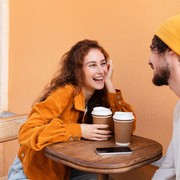 Sering Terlihat Dingin, Ini 8 Cara Cerdas Memikat Hati Aquarius