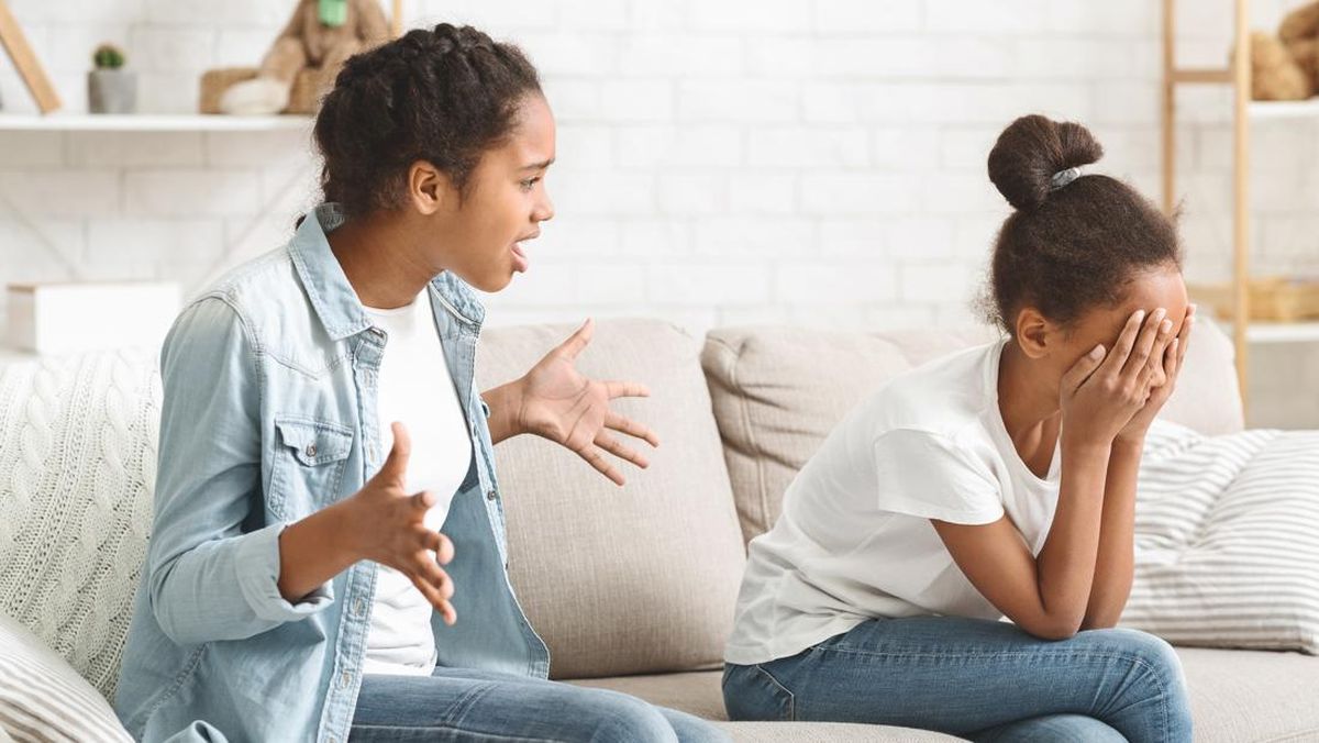 7 Tanda Anak Sebenarnya Butuh Perhatian Orang Tua, Bukan Nakal