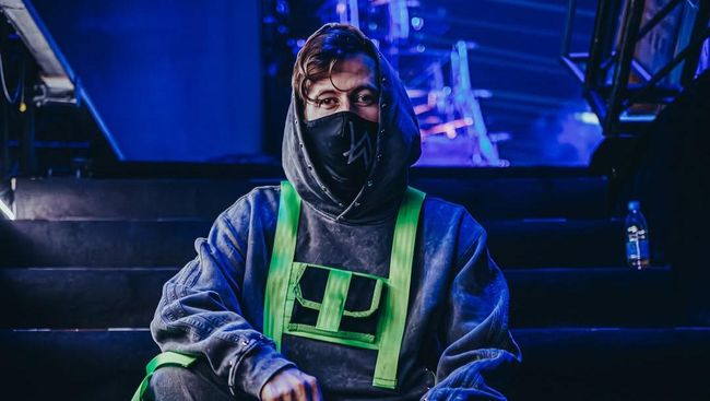 Lirik Lagu Void - Alan Walker dan Sorana