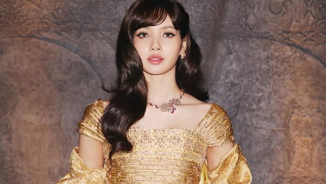 Lisa BLACKPINK Siap Bintangi Film Komedi Romantis Netflix