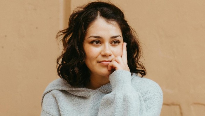 Orang bijak mengenali beragam emosi. Mereka akan mengindentifikasinya dan mengelolanya.