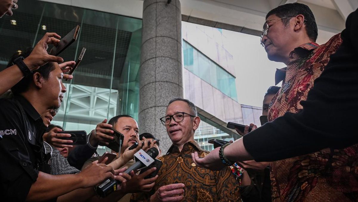Daftar Lengkap Dewan Komisioner OJK yang Mundur Usai IHSG Ambrol