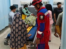 Tukang di Tamalanrea Makassar Tewas Tersengat Listrik Saat Cat Atap Pondok