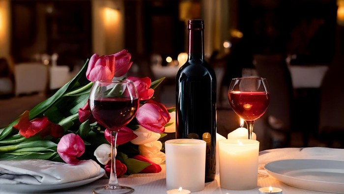 Valentine di Sana Sini Restaurant. Pengalaman spesial tersedia pada tanggal 14 Februari 2026.