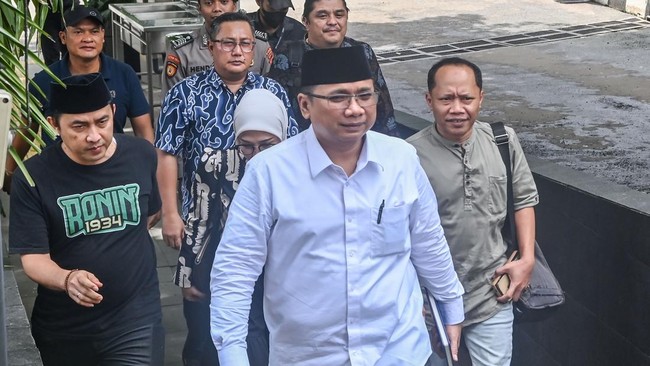 Mantan Menteri Agama Yaqut Cholil Qoumas memenuhi undangan BPK RI guna memberikan penjelasan tambahan terkait penghitungan keuangan negara dalam kasus haji.