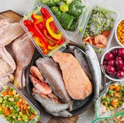 5 Makanan yang Tidak Boleh Disimpan di Pintu Freezer Menurut Ahli