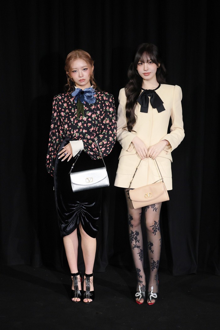 Beberapa waktu lalu, penggemar yang jeli melihat sebuah unggahan di akun KakaoTalk resmi rumah mode mewah asal Italia satu ini yang menyebutkan keduanya sebagai Brand Ambassador terbaru Valentino. / Foto: x.com/lessencestudios