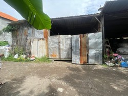 Gudang Rongsokan di Sidoarjo Jadi Penampungan Motor Curian