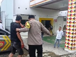 Pria di Lampung Tusuk Dada Istrinya dengan Pisau, Pelaku Ditangkap