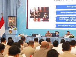 Hadirkan Pakar Hukum, Polda Riau Bedah Tuntas UU KUHP dan KUHAP Baru