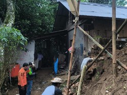 Tanah Bergerak di Babakan Madang Bogor, 11 Rumah Warga Rusak