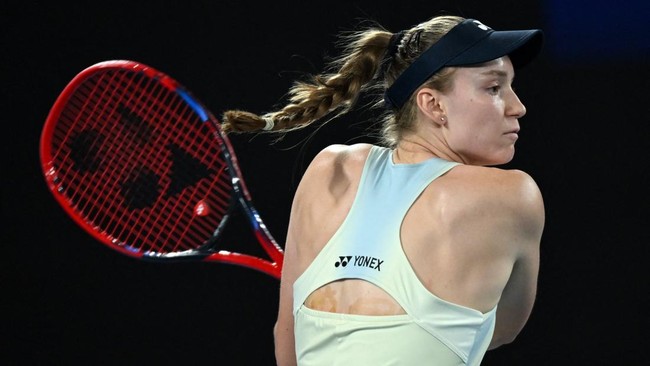 Petenis Kazakhstan Elena Rybakina kunci gelar juara tunggal putri Australia Open 2026 usai menumpas Aryna Sabalenka di Melbourne Park, Sabtu (31/1).