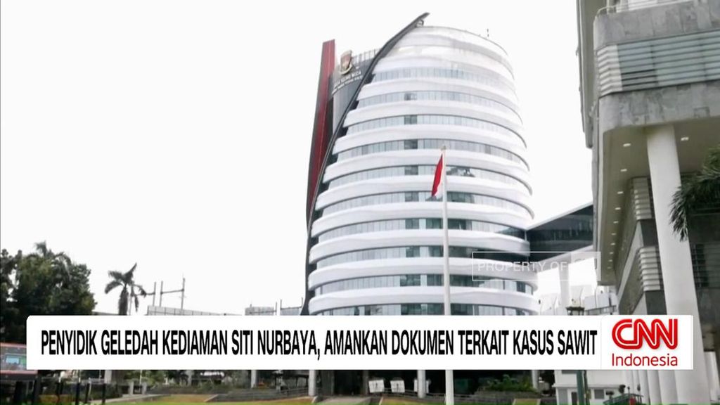 VIDEO: Penyidik Geledah Kediaman Siti Nurbaya