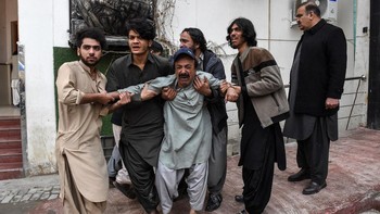 FOTO: 47 Orang Tewas Diserang Kelompok Separatis Etnis di Pakistan