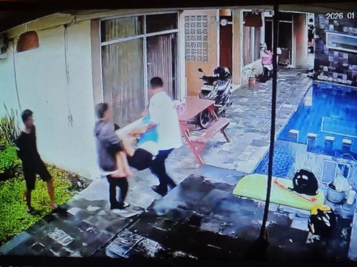 CCTV Rekam Momen Eks Sekjen Pordasi Sekarat Dibuang di Gumuk Pasir