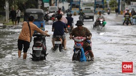 Hujan Deras Guyur Jakarta, 39 RT dan 1 Ruas Jalan Terendam Banjir