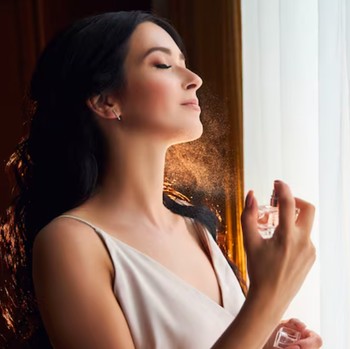 5 Teknik yang Bikin Aroma Parfum Terkesan Lebih Mahal dan Tahan Lama
