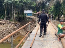 Pembangunan Jembatan di Inhu Riau Dikebut, Akses Desa Terisolir Segera Terbuka