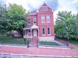 Dari Luar Tampak Unyu, tapi Bagian Dalam Rumahnya Bikin Syok!