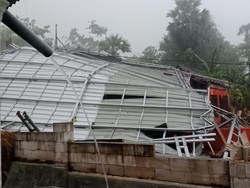 Angin Puting Beliung Ngamuk di Sumenep, Puluhan Rumah Rusak