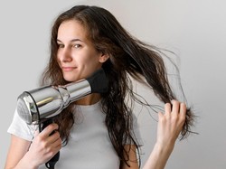 Mau Rambut Cepat Panjang dan Lebat? Ini Tips yang Bisa Dicoba di Rumah