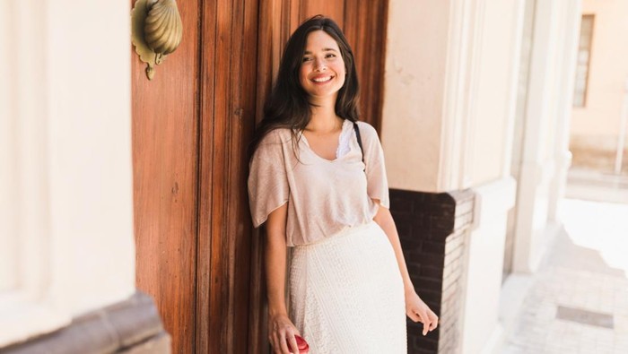 6 Tips Fashion untuk Perempuan Bertubuh Petite, Bikin Percaya Diri dan Stylish!