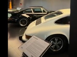 Video: Melihat Koleksi Mobil Klasik di Vault Automotive Museum Cipete