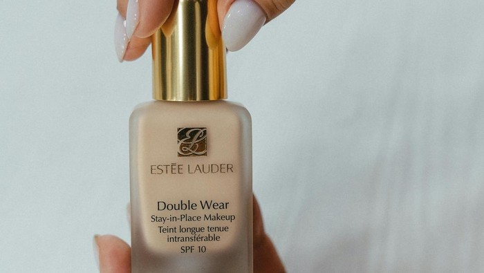 5 Rekomendasi Foundation High-End yang Tahan Lama untuk Riasan Flawless Seharian