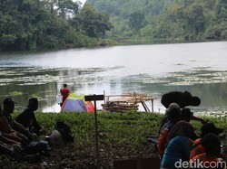 Danau Denuh, Wisata Eksotis di Balik Bukit Culamega Tasikmalaya