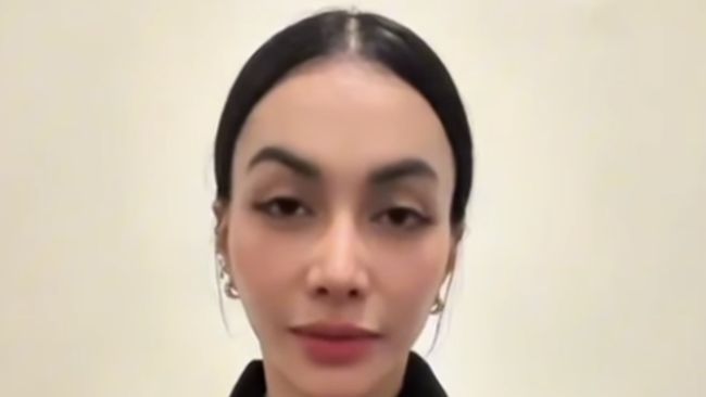 Akhirnya Muncul ke Publik, Denada Mengaku Merasa Bersalah Kepada Ressa