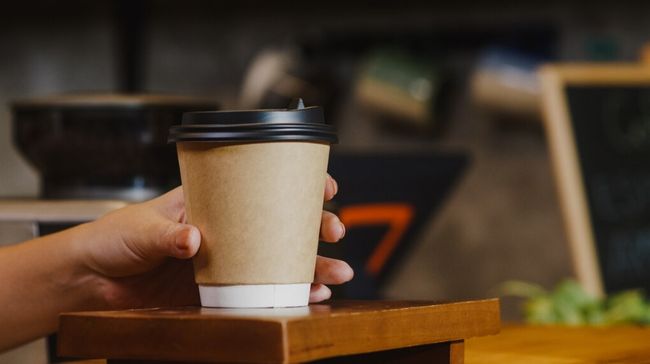 Bahaya Mikroplastik yang Bisa Masuk Lewat Kopi Takeaway